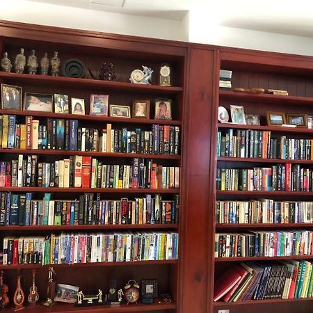 Little Library Villa Хойан Экстерьер фото